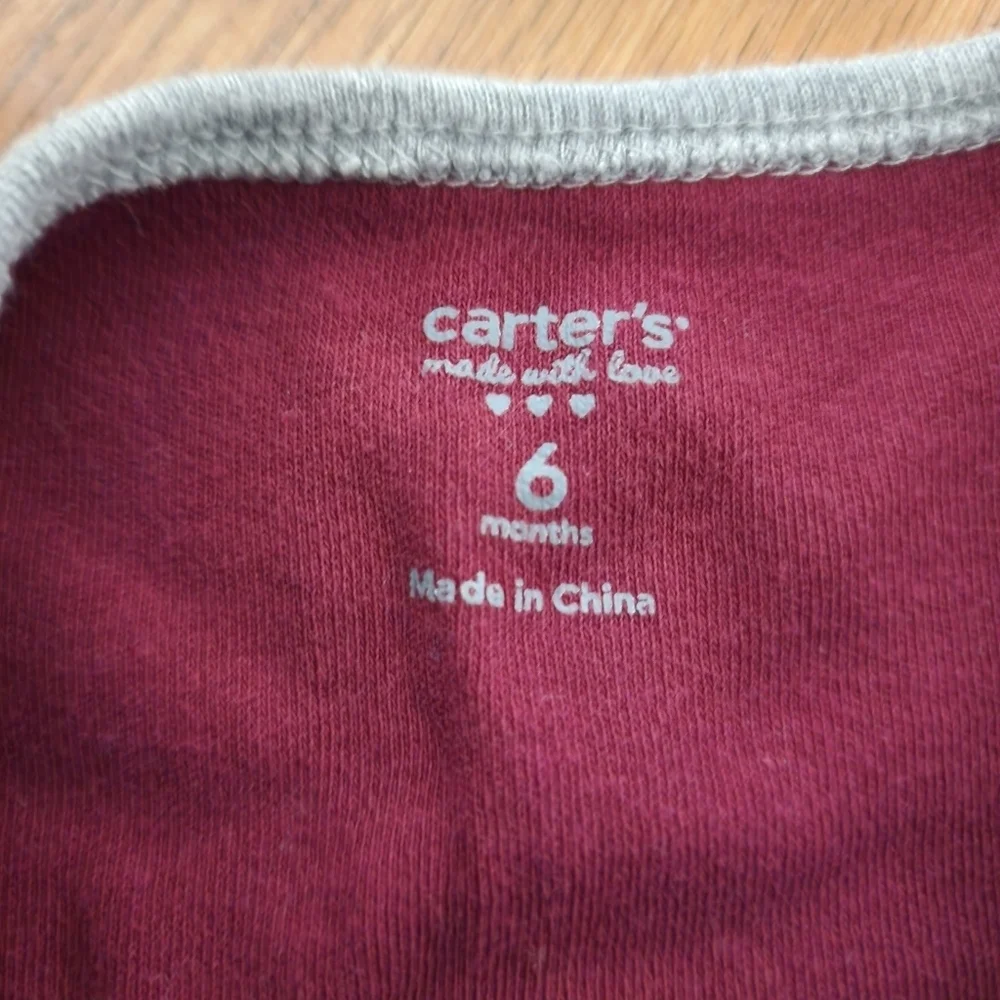 Carter's long sleeve onesie and grey pant 2 piece outfit Size 6 mo